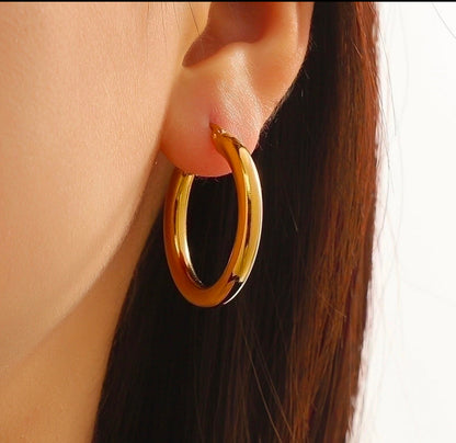 Tesoro Hoop Earrings